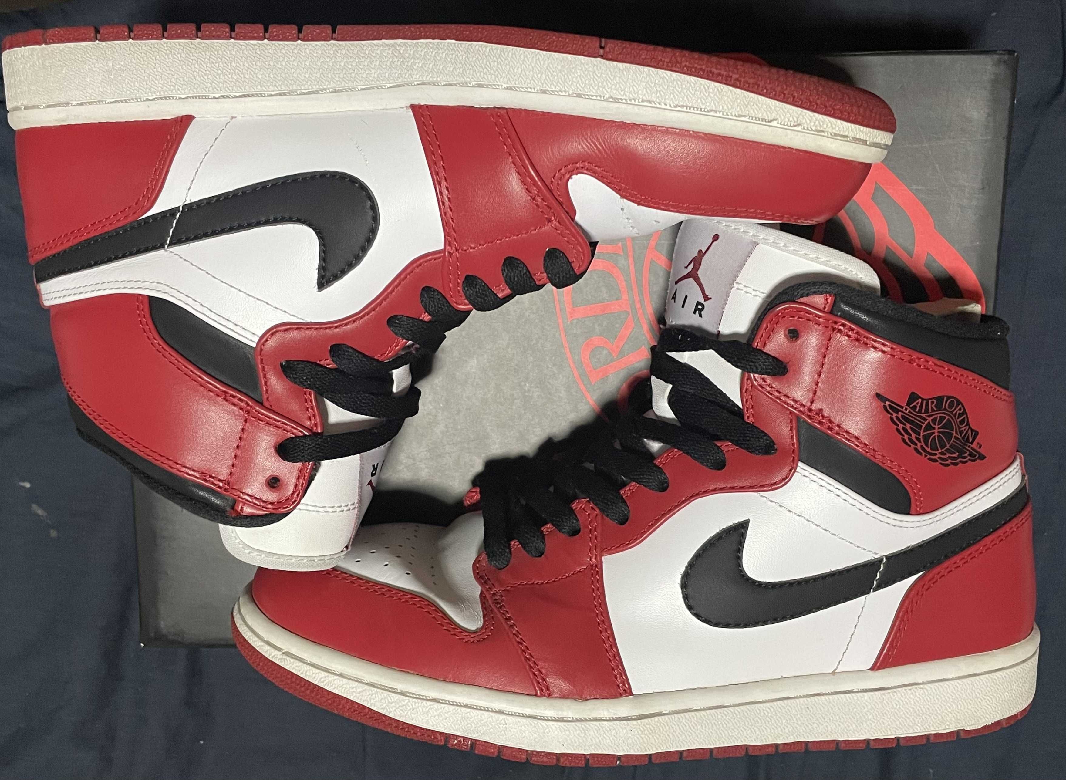 Nike Air Jordan 1 Retro High "Chicago" (2013)