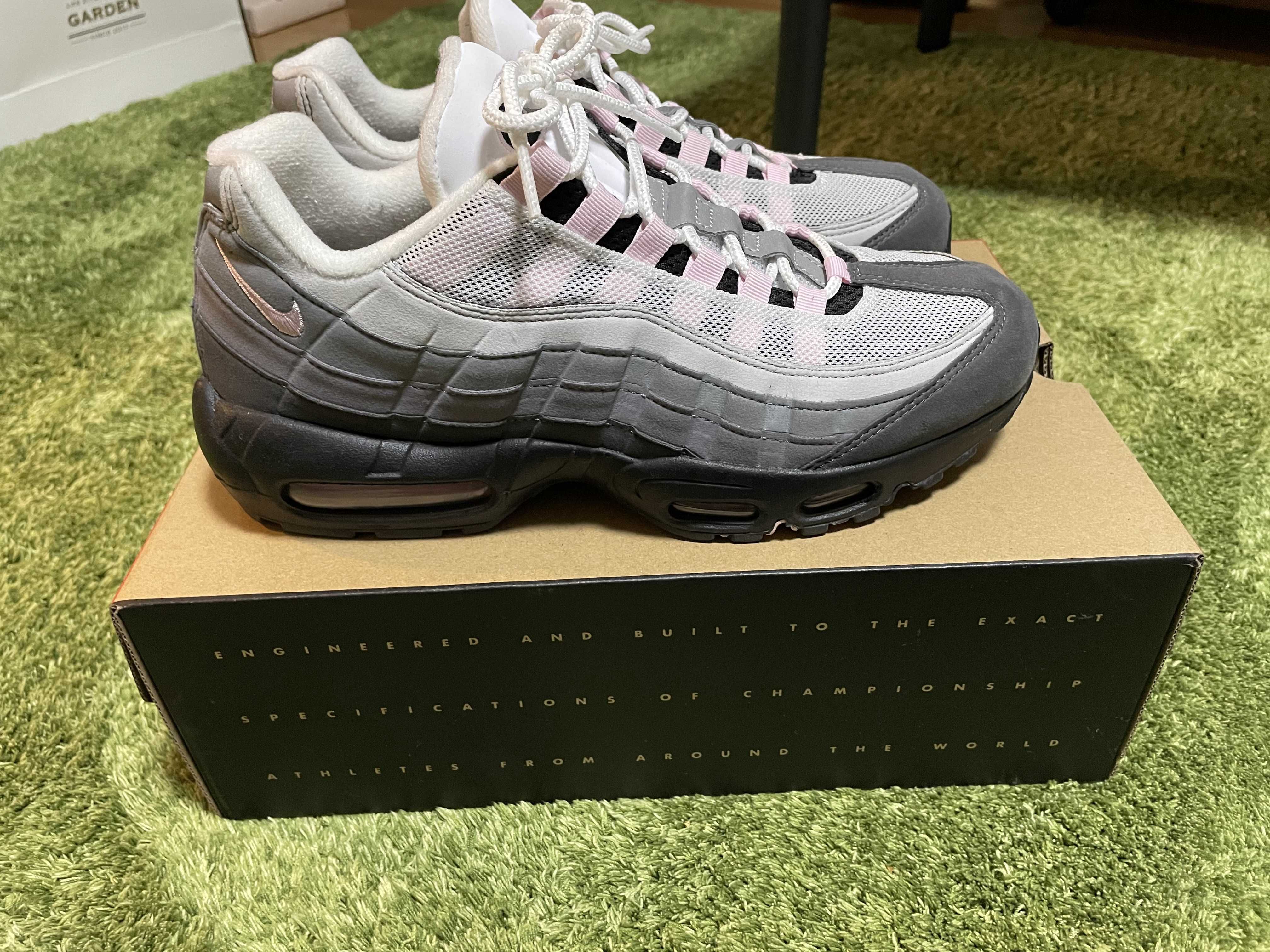 Nike Air Max 95 "Gunsmoke/Pink Foam"