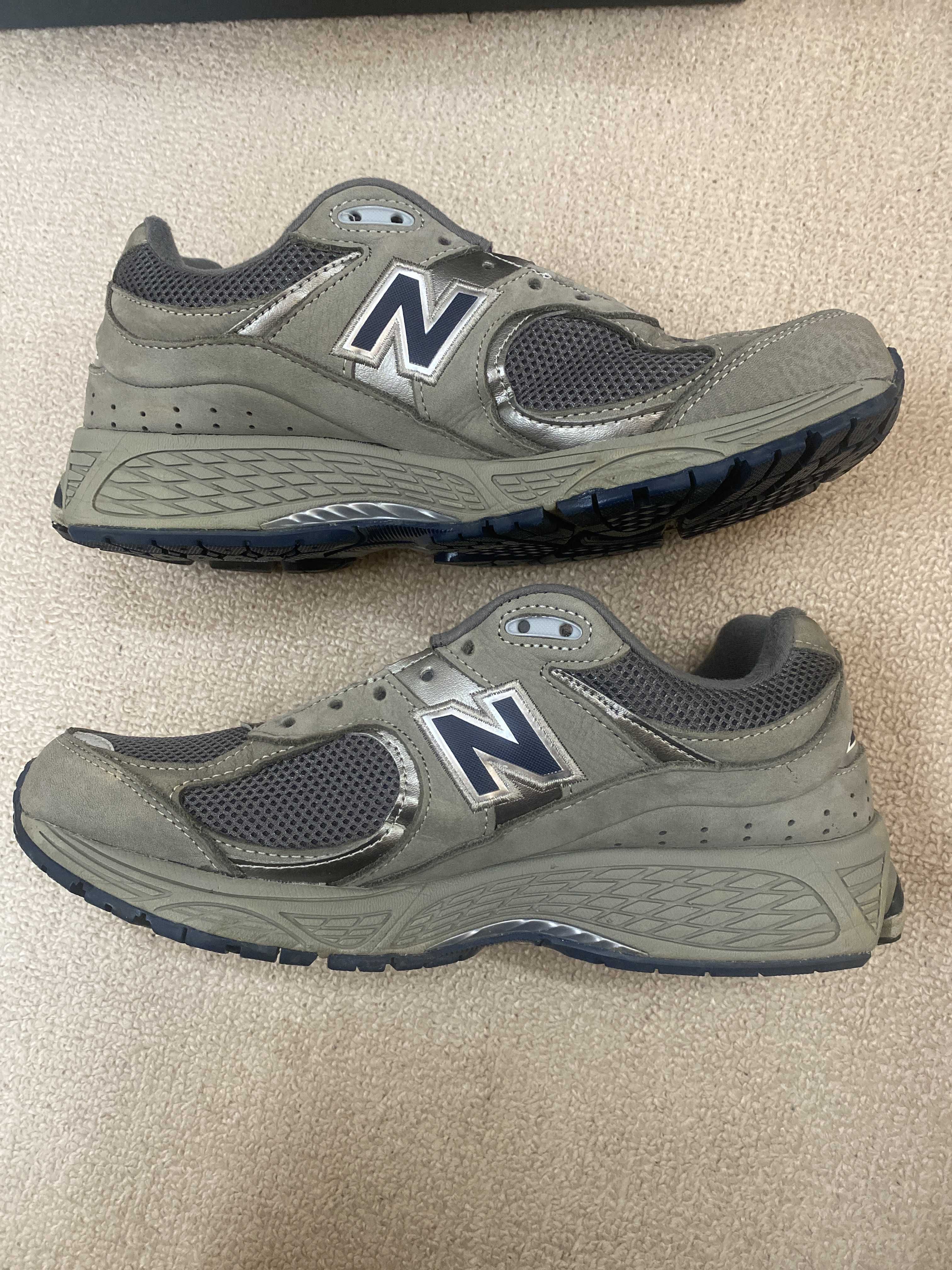 New Balance 2002R "Gray"