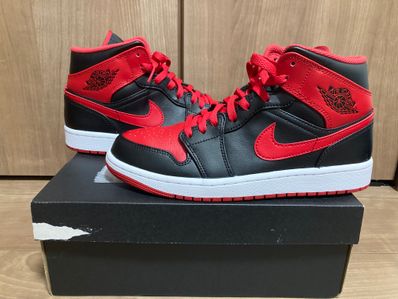 Nike Air Jordan 1 Mid "Bred Toe"