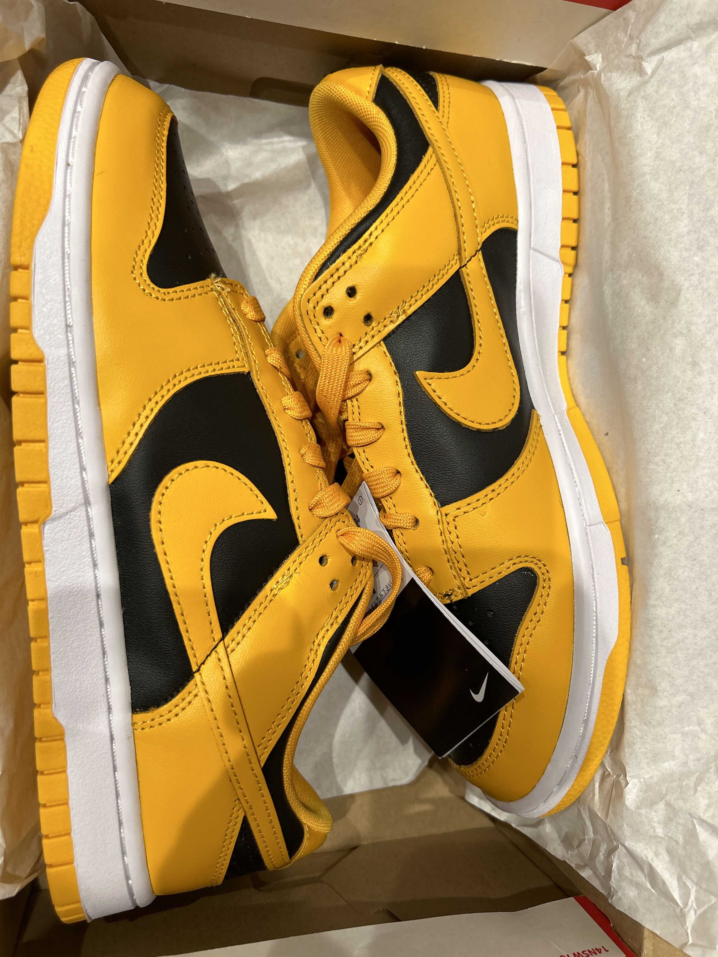 Nike Dunk Low "Championship Goldenrod"
