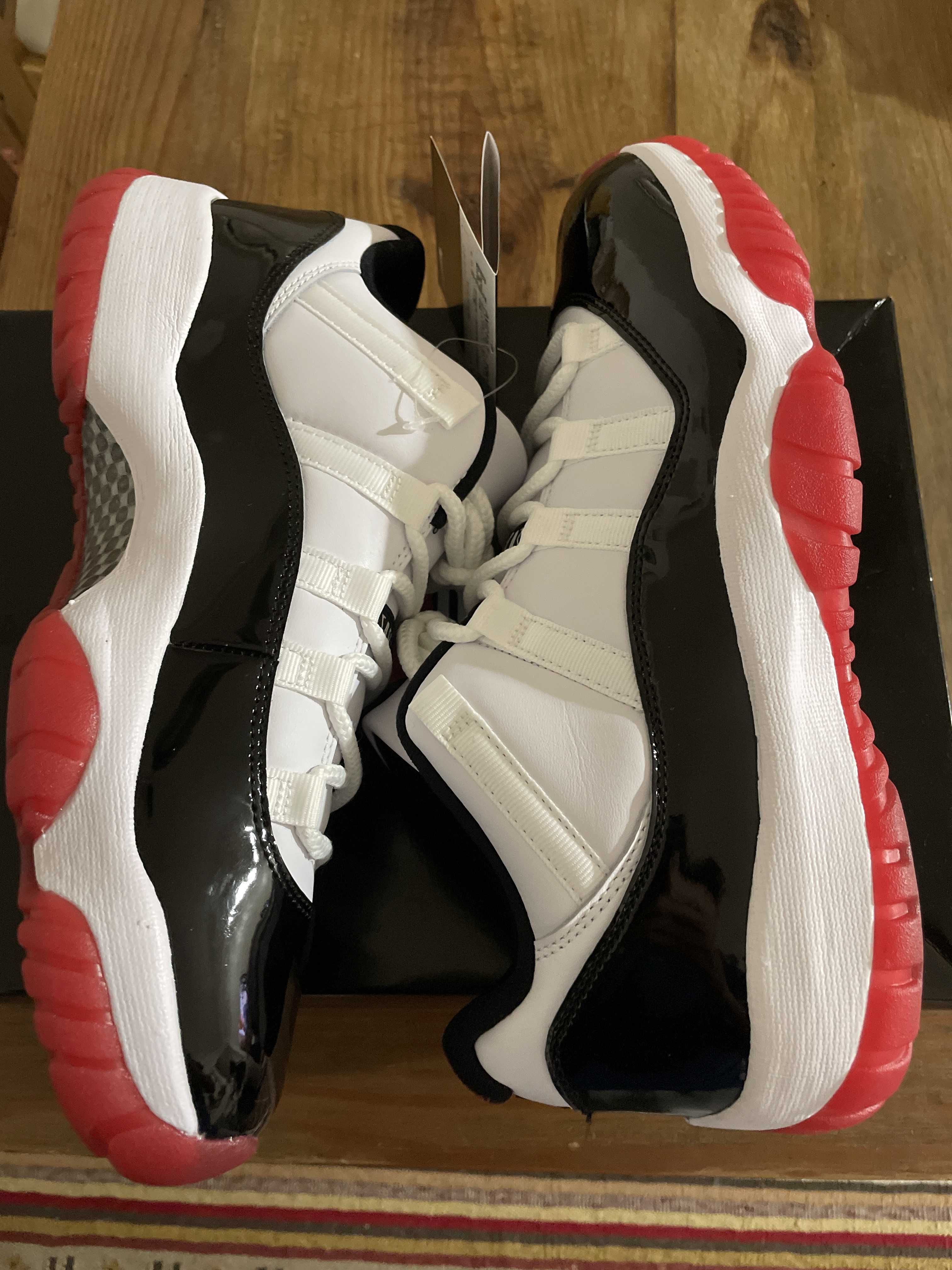 Nike Air Jordan 11 Low "Gym Red"