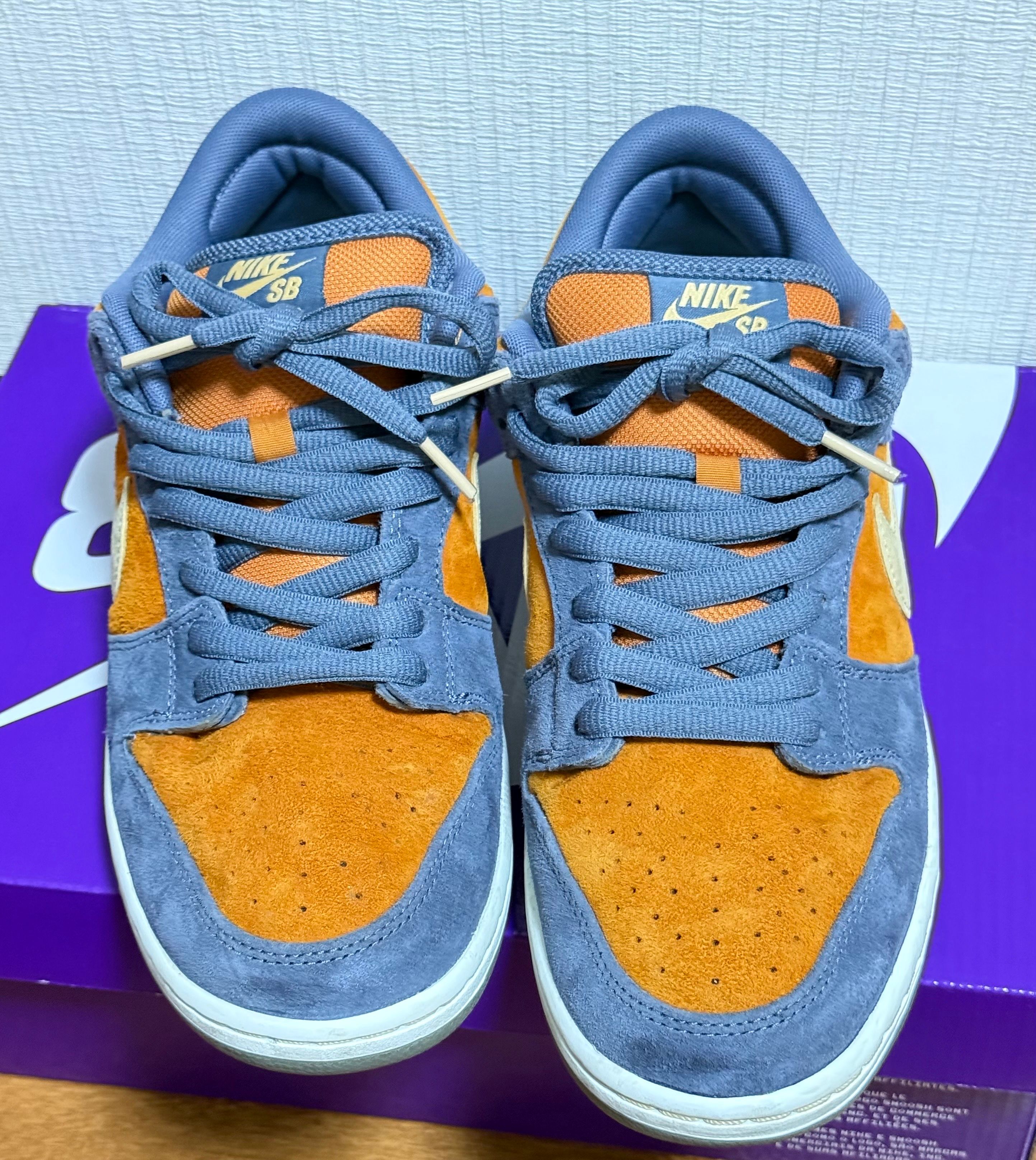 Nike SB Dunk Low Pro "Light Carbon and Monarch"