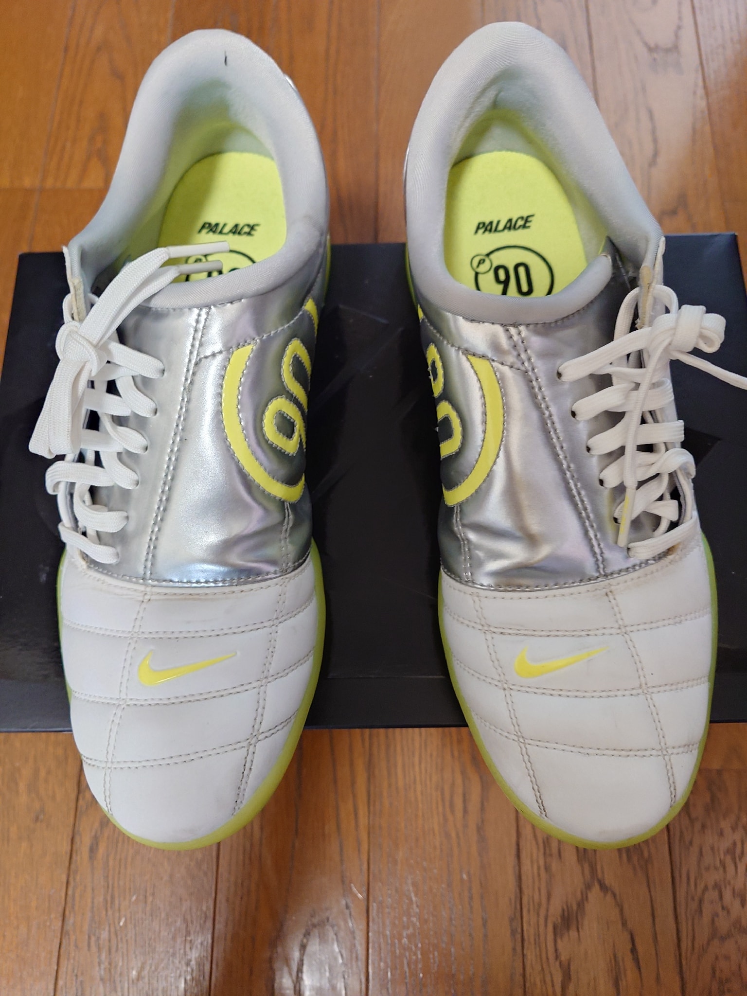 PALACE x Nike Total 90 3 "White/Volt/Metallic Silver"