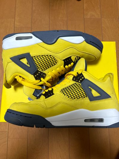 Nike Air Jordan 4 "Tour Yellow"