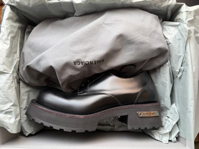BALENCIAGA Venom Derby "Black"