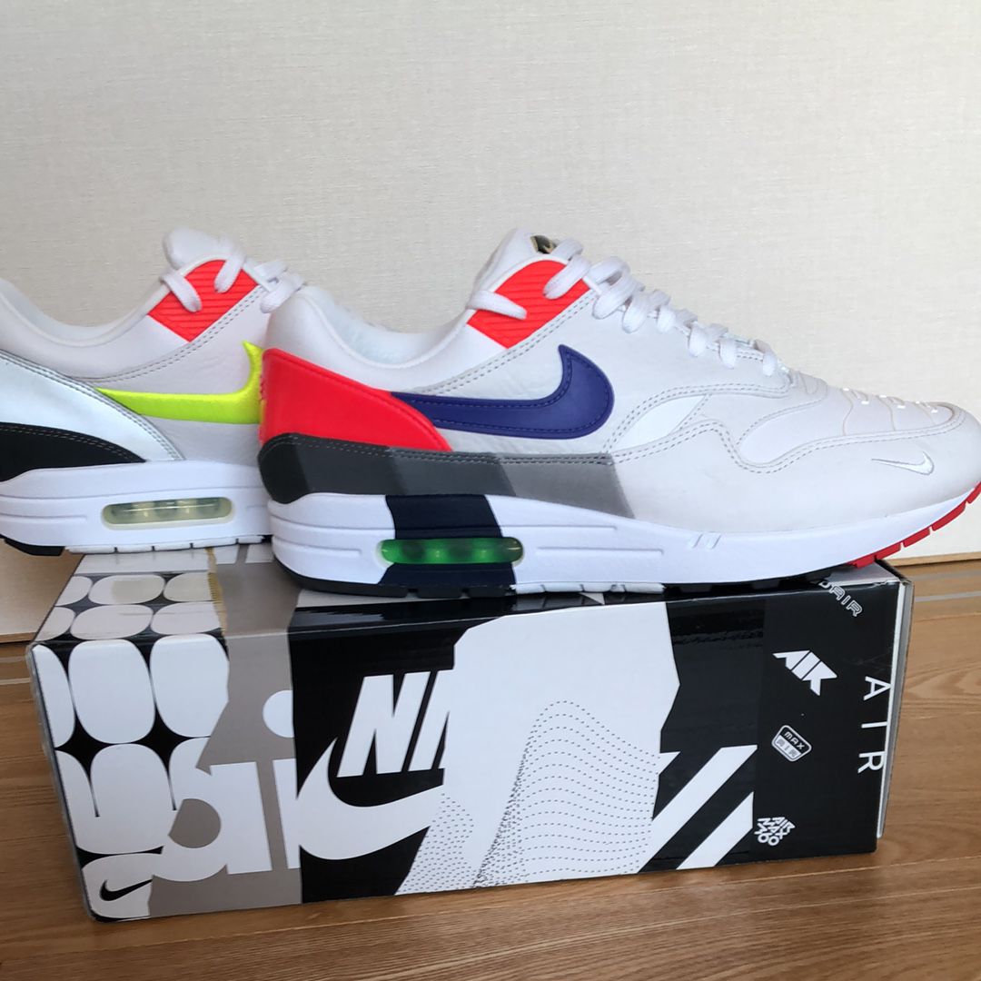 AIR MAX 1 "EVOLUTION OF ICONS"