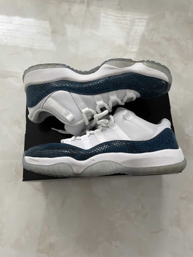 AIR JORDAN 11 LOW "SNAKESKIN"
