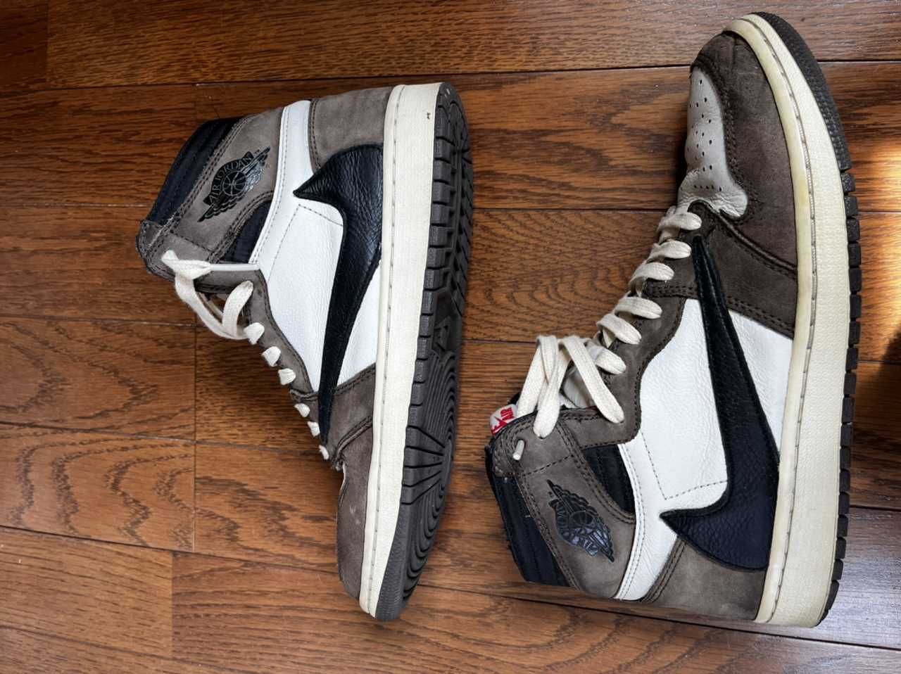 Travis Scott × Nike Air Jordan 1 Retro High OG TS SP "Sail/Dark Mocha"