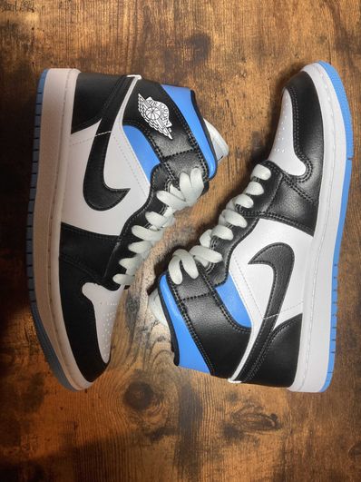 Nike Women's Air Jordan 1 Mid "Black/University Blue"