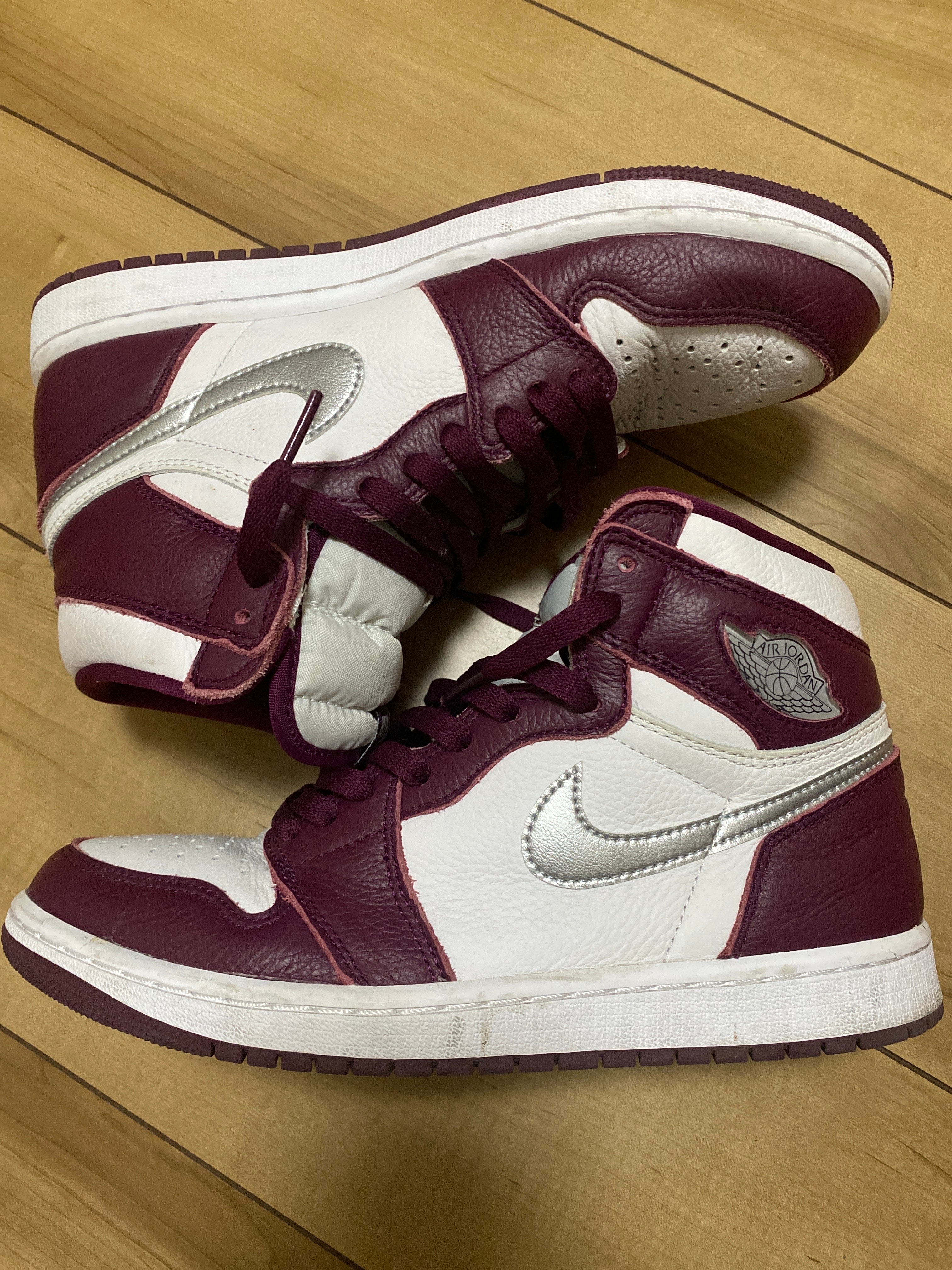 Nike Air Jordan 1 High OG "Bordeaux"
