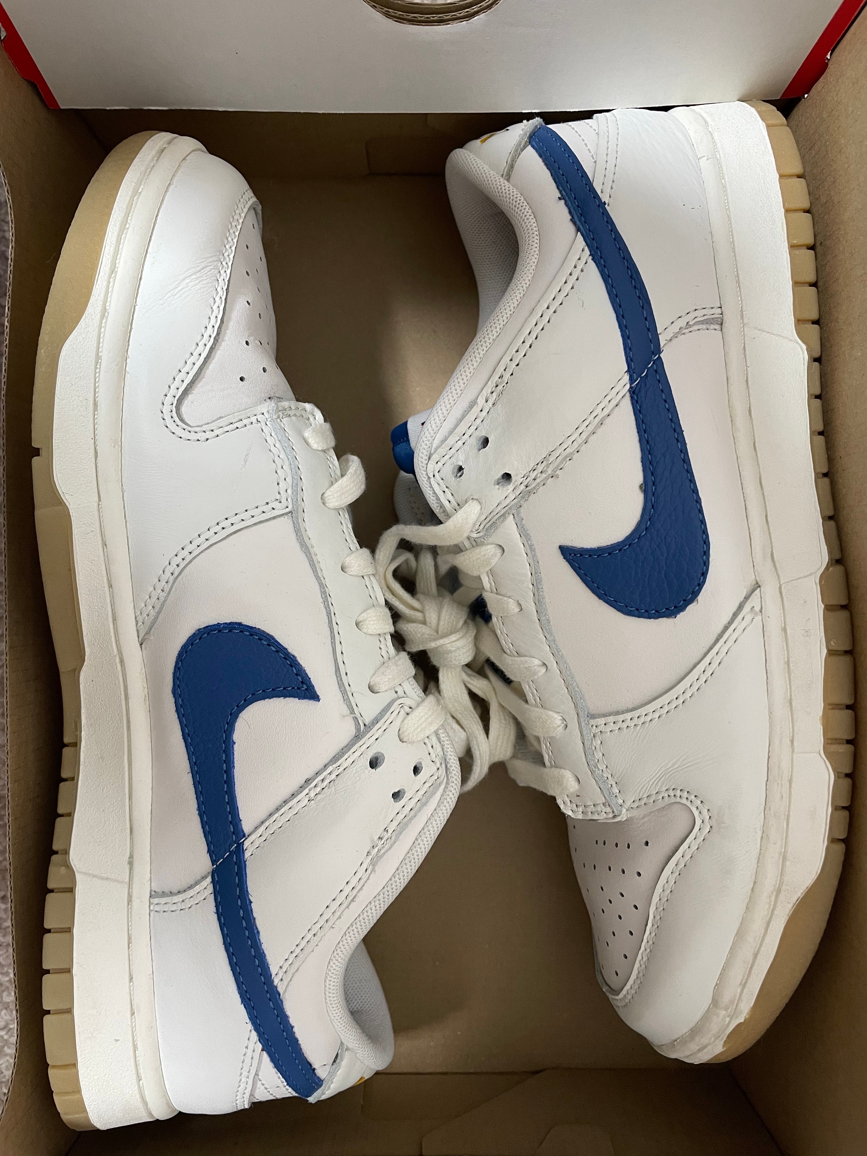 Nike Dunk Low SE "Royal and Gum"