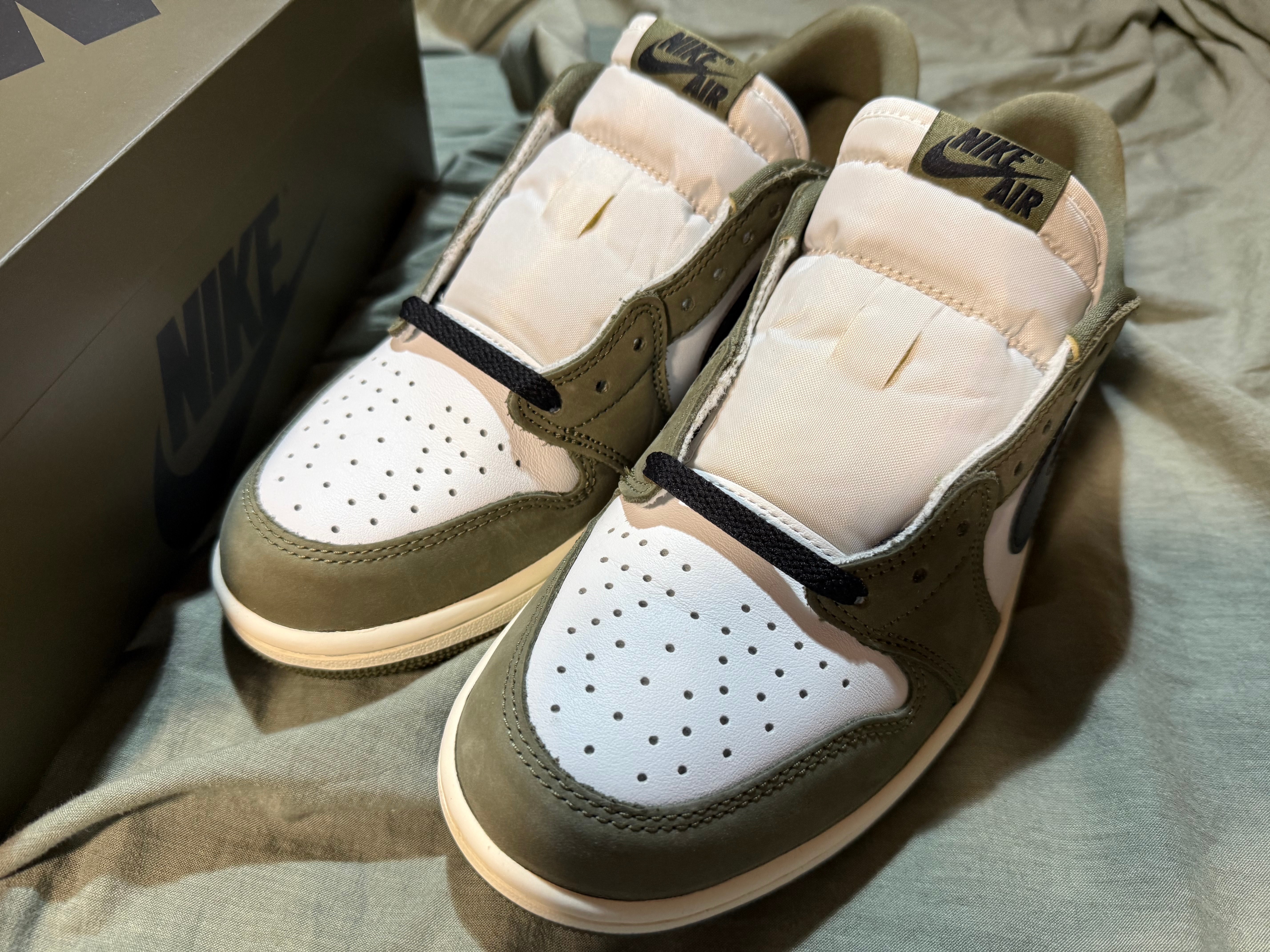 Nike Air Jordan 1 Low OG "Medium Olive and Summit White"