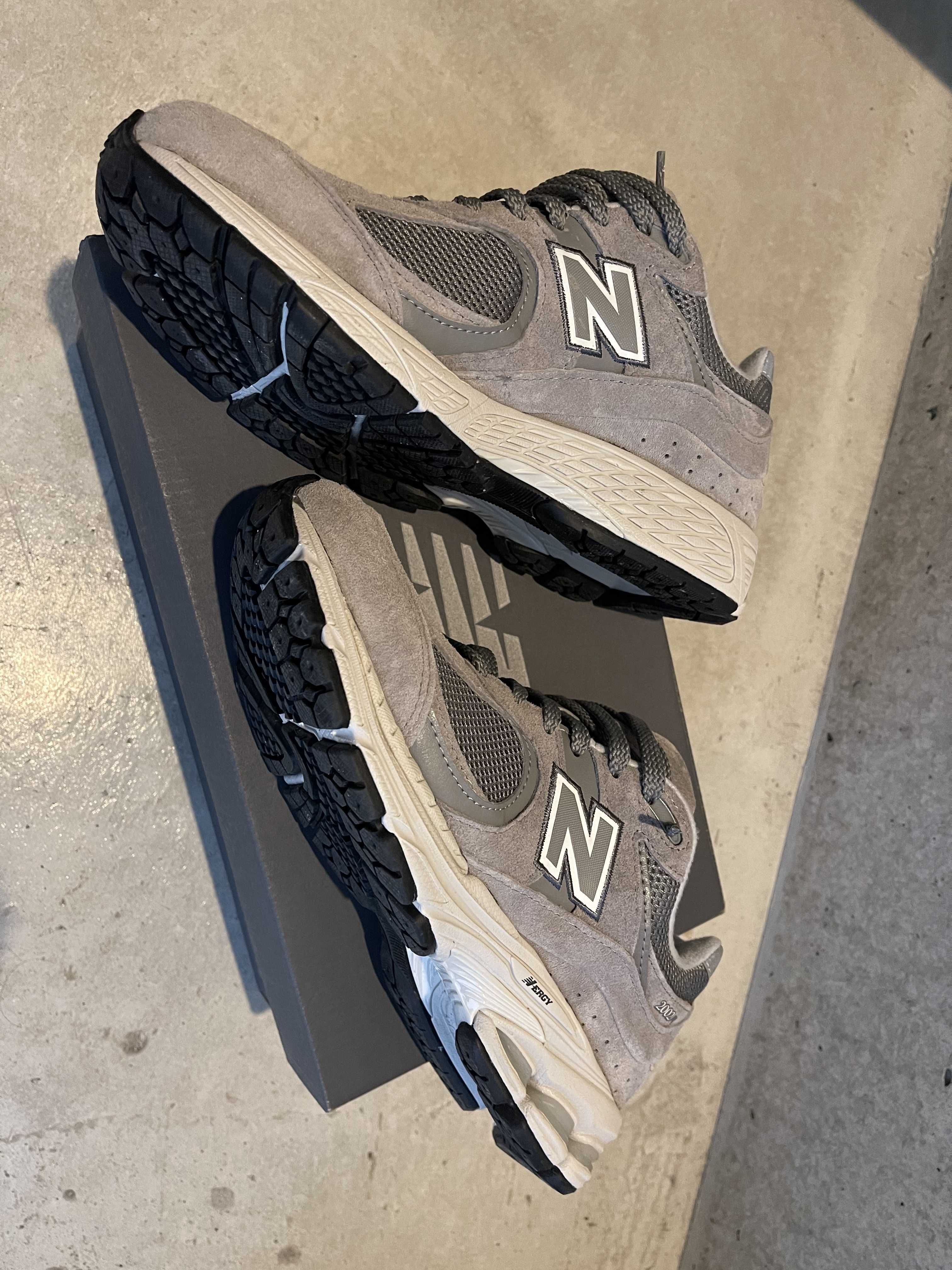 New Balance 2002R "Marblehead/Light Aluminum"