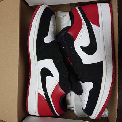 Nike Air Jordan 1 Low "Black Toe"