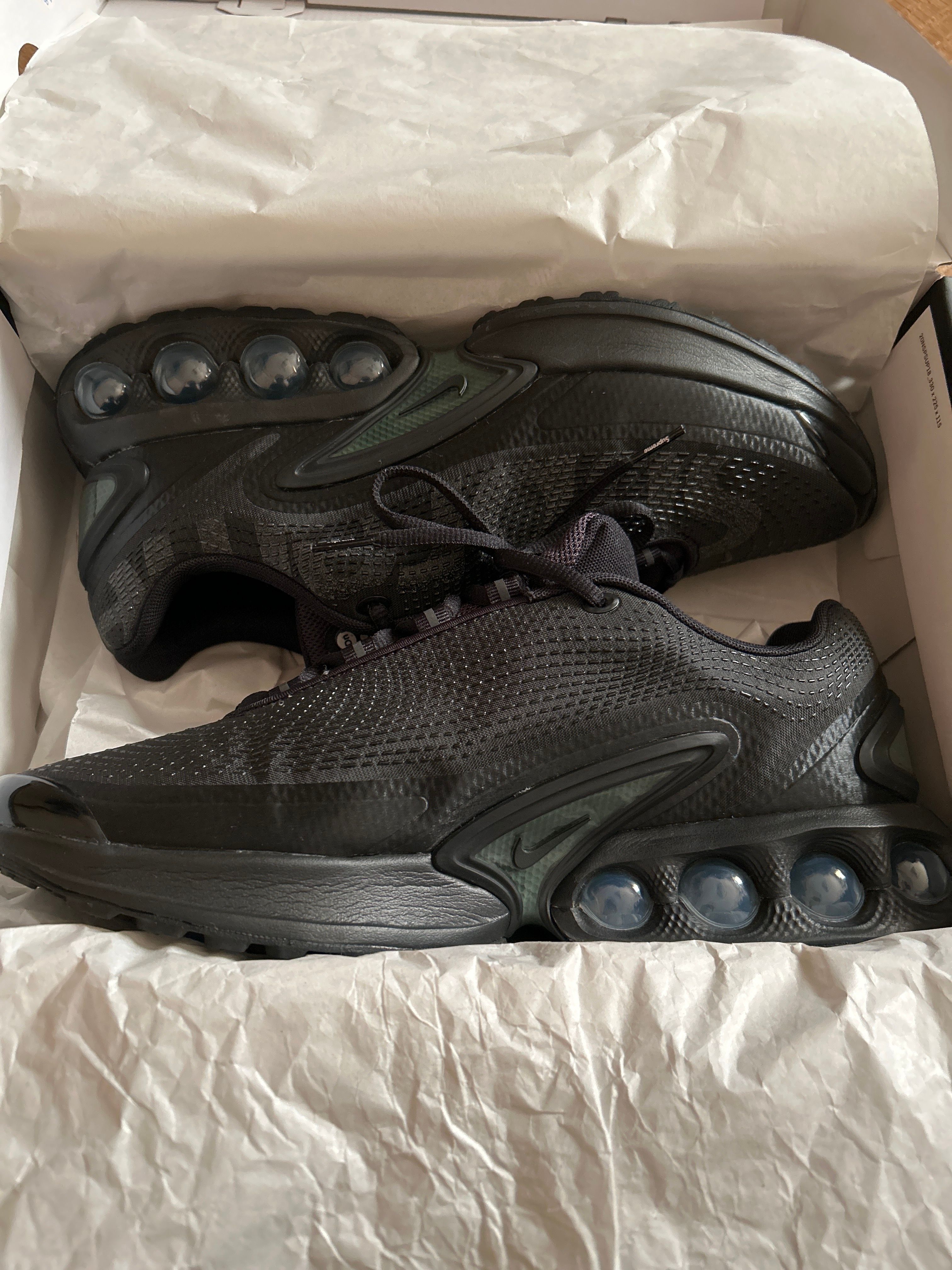 Supreme × Nike Air Max DN "Black/Galactic Jade"