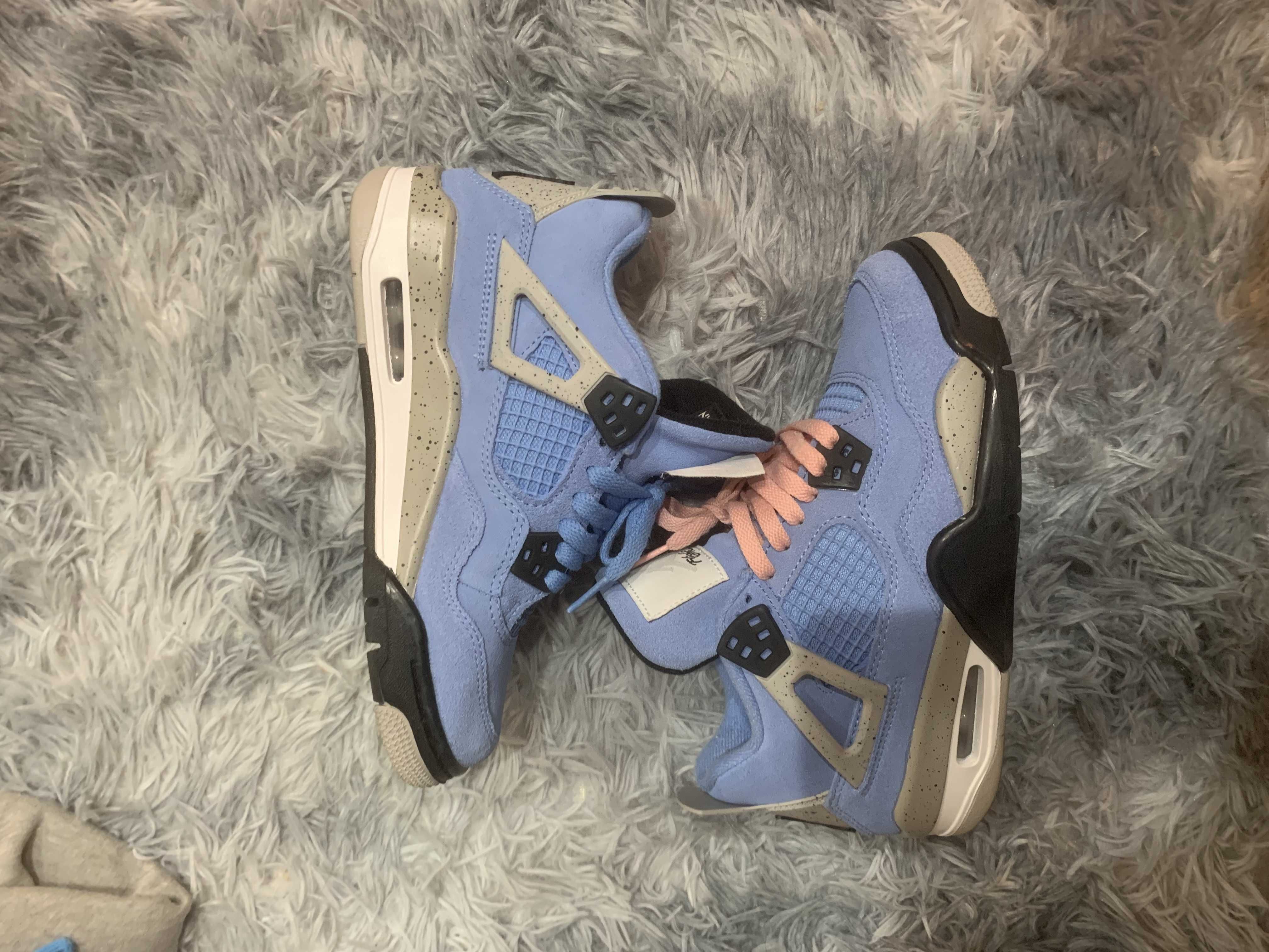 Nike GS Air Jordan 4 "University Blue"