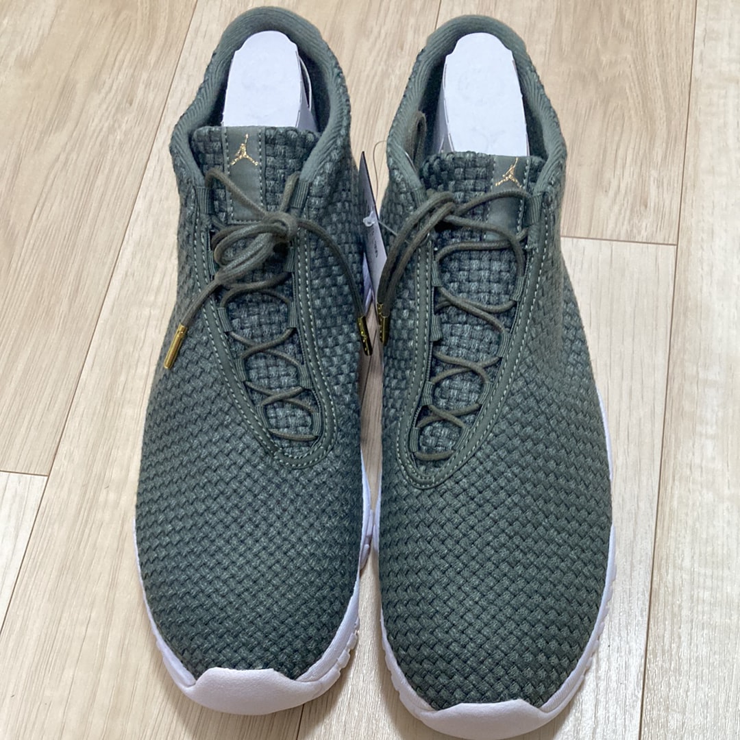 ナイキ エアジョーダン フューチャー "アイアン グリーン"