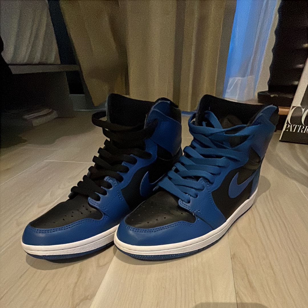 Nike Air Jordan 1 Retro High OG "Dark Marina Blue"