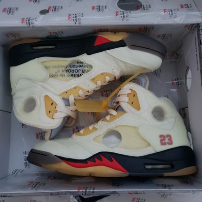 Off-White × Nike Air Jordan 5