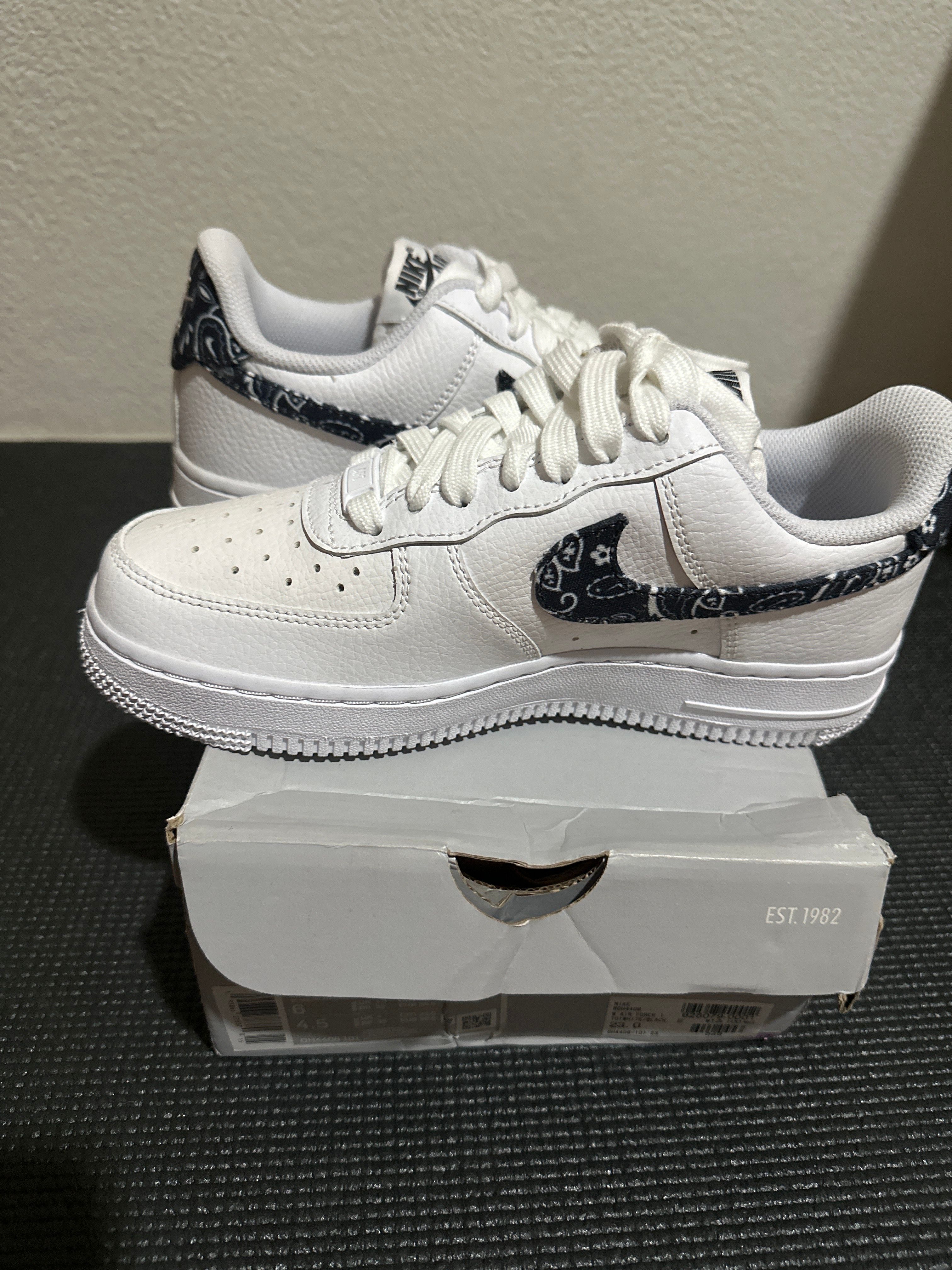 Nike Women's Air Force 1 Low '07 Essential "Black Paisley"