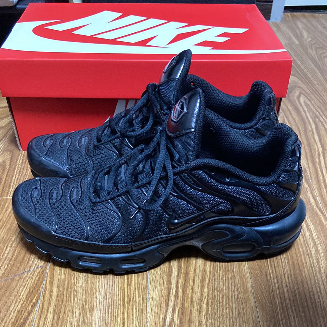 Nike Air Max Plus "Triple Black"