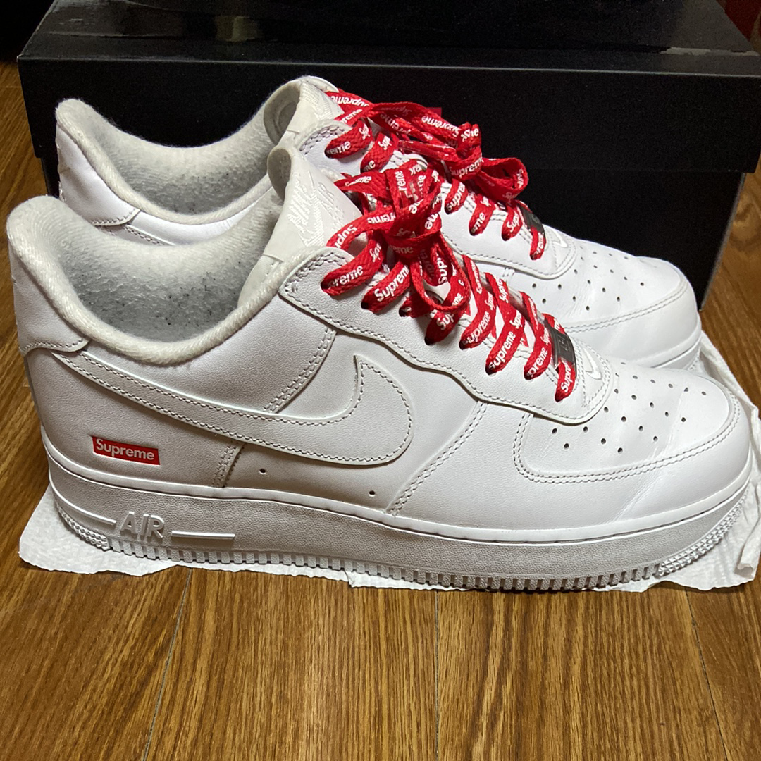 Supreme × Nike Air Force 1 Low "White"