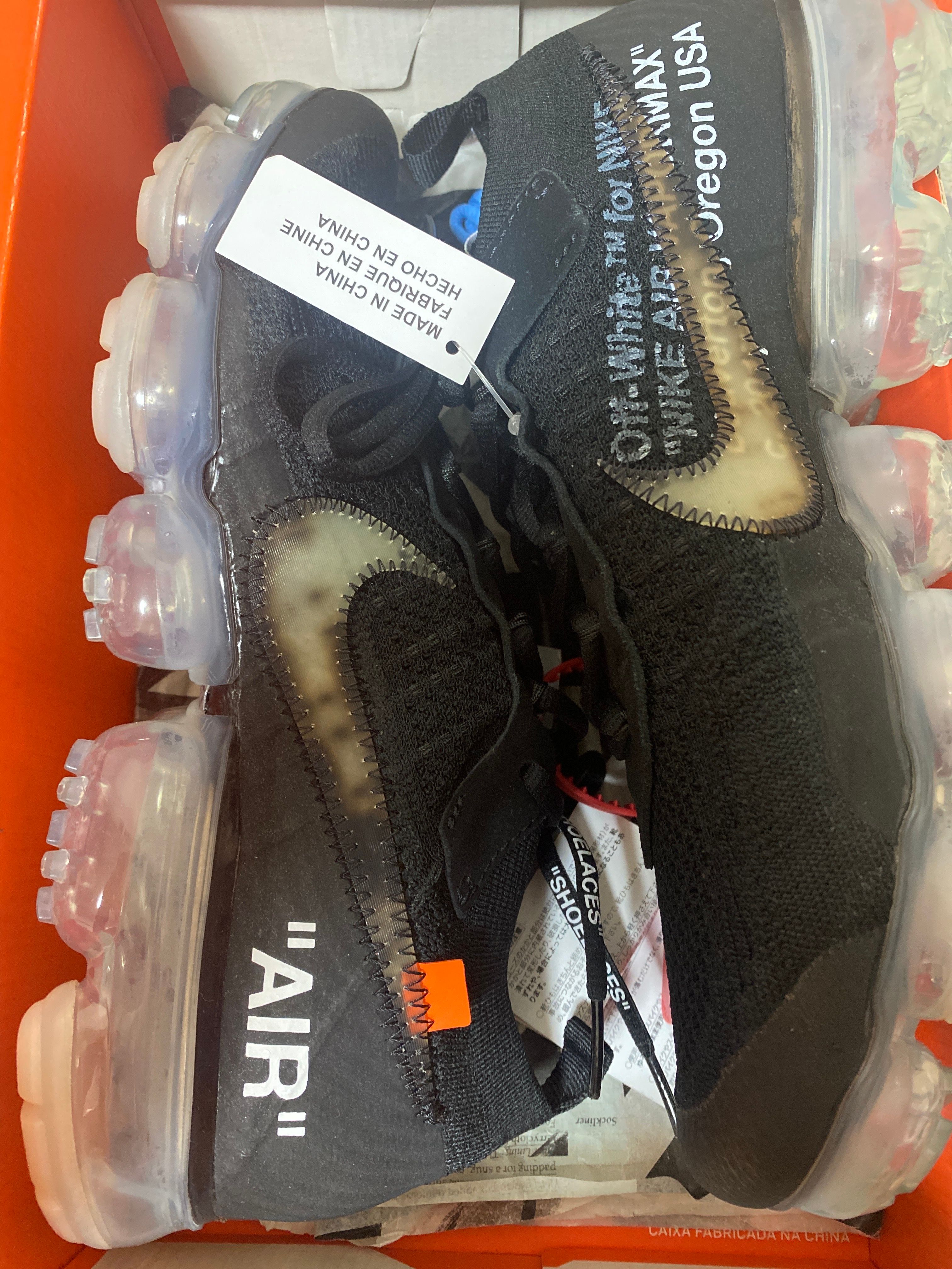 Off-White × Nike Air Vapormax "Black/Total Orange/Clear"