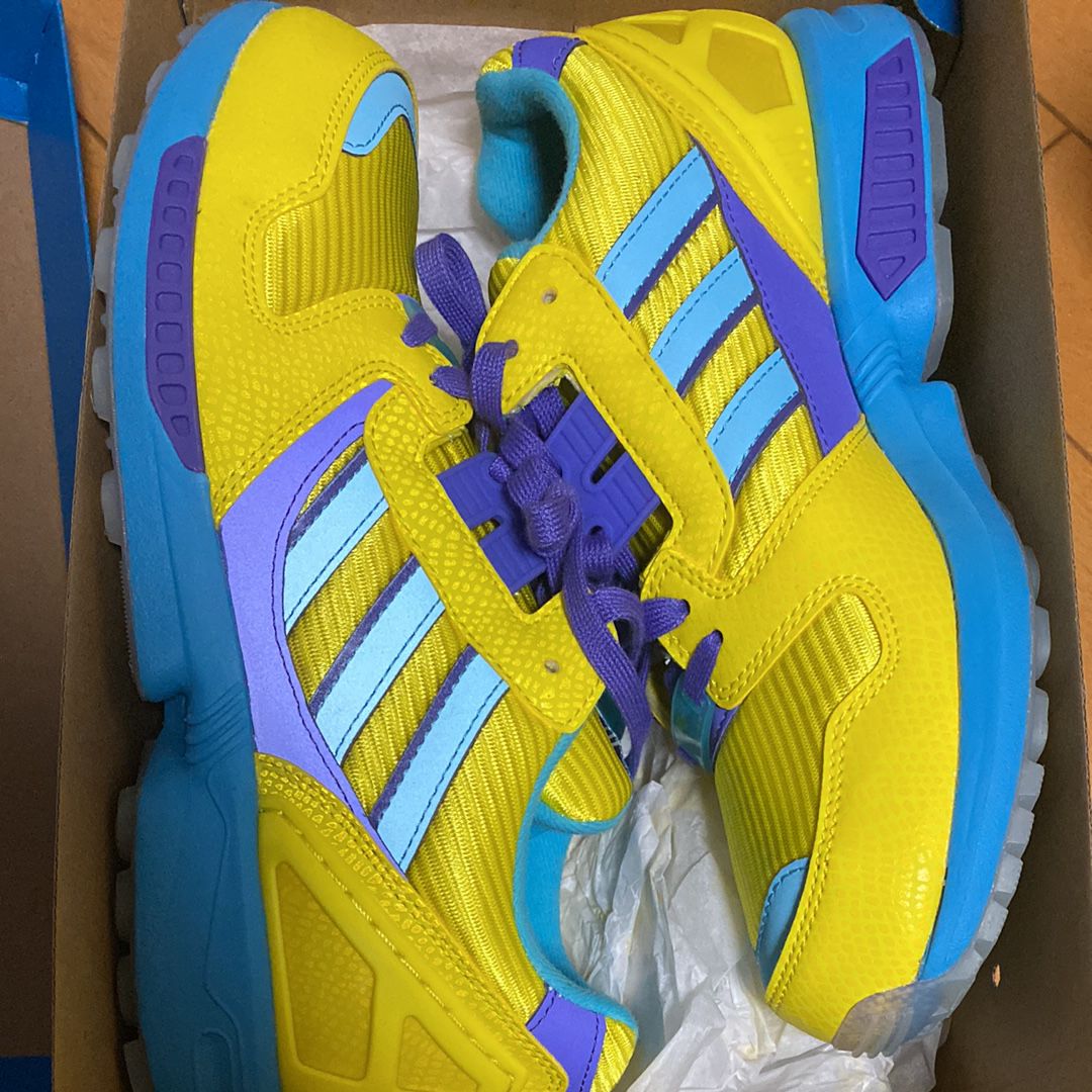 atmos × adidas ZX 8000 "Ura"