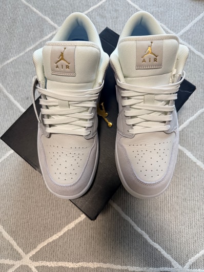 Nike Air Jordan 1 Low "Paris" (2024) CV3043-100