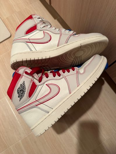 Nike Air Jordan 1 Retro High OG "Sail/University Red"
