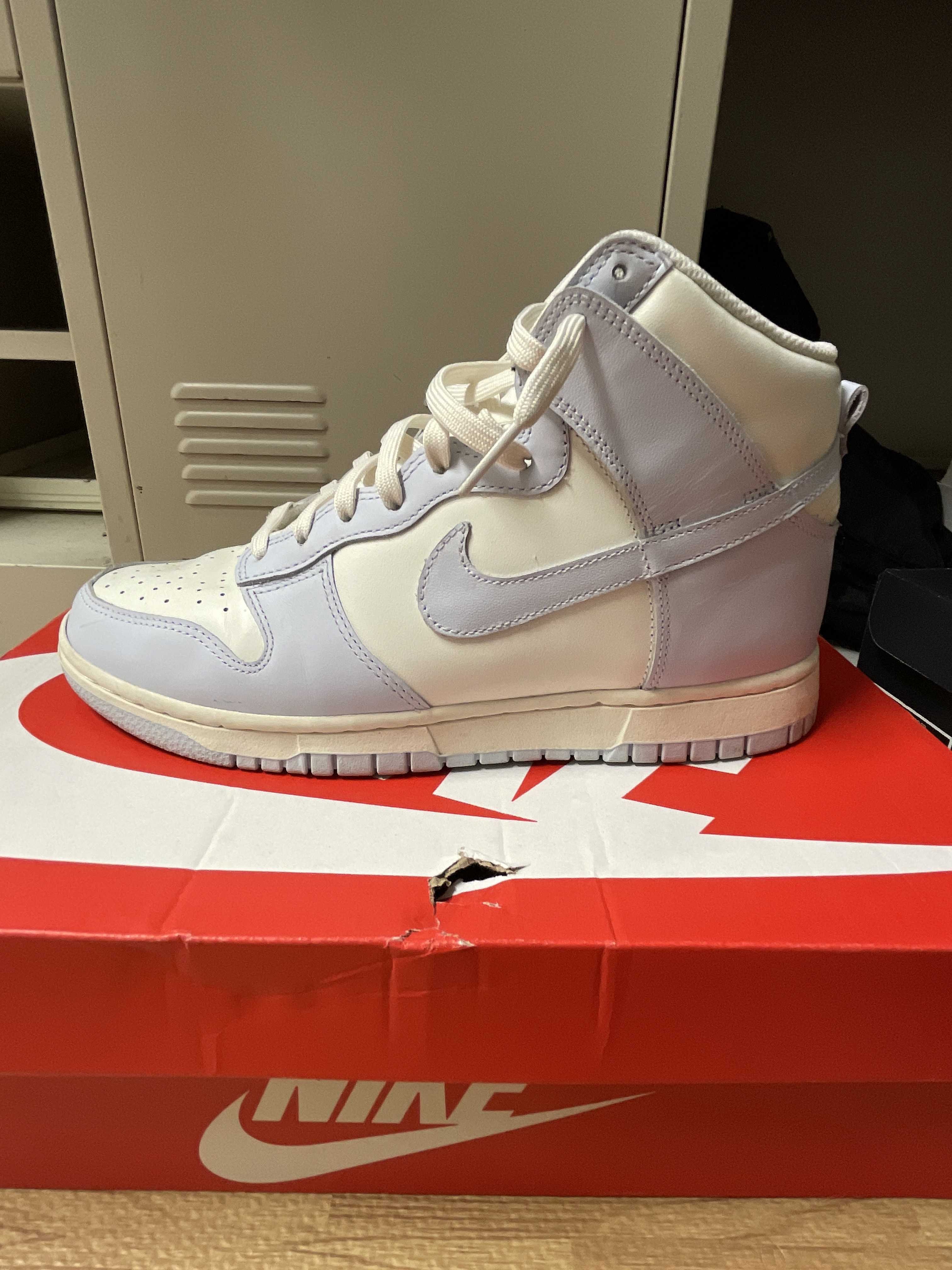Nike Women's Dunk High "Foot Ball Grey"