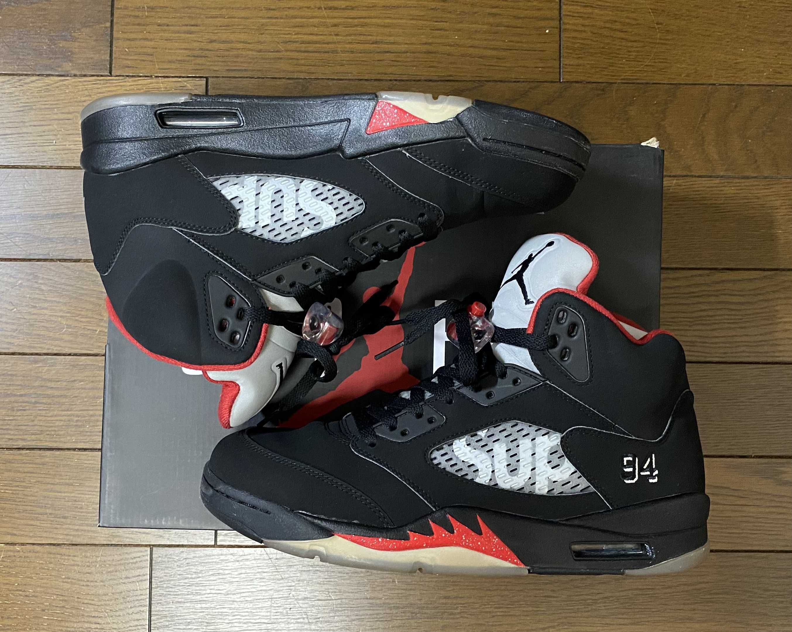 Supreme × Nike Air Jordan 5 Retro "Black"