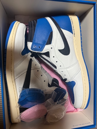 Travis Scott × fragment design × Nike Air Jordan 1 Retro High OG SP "Military Blue"