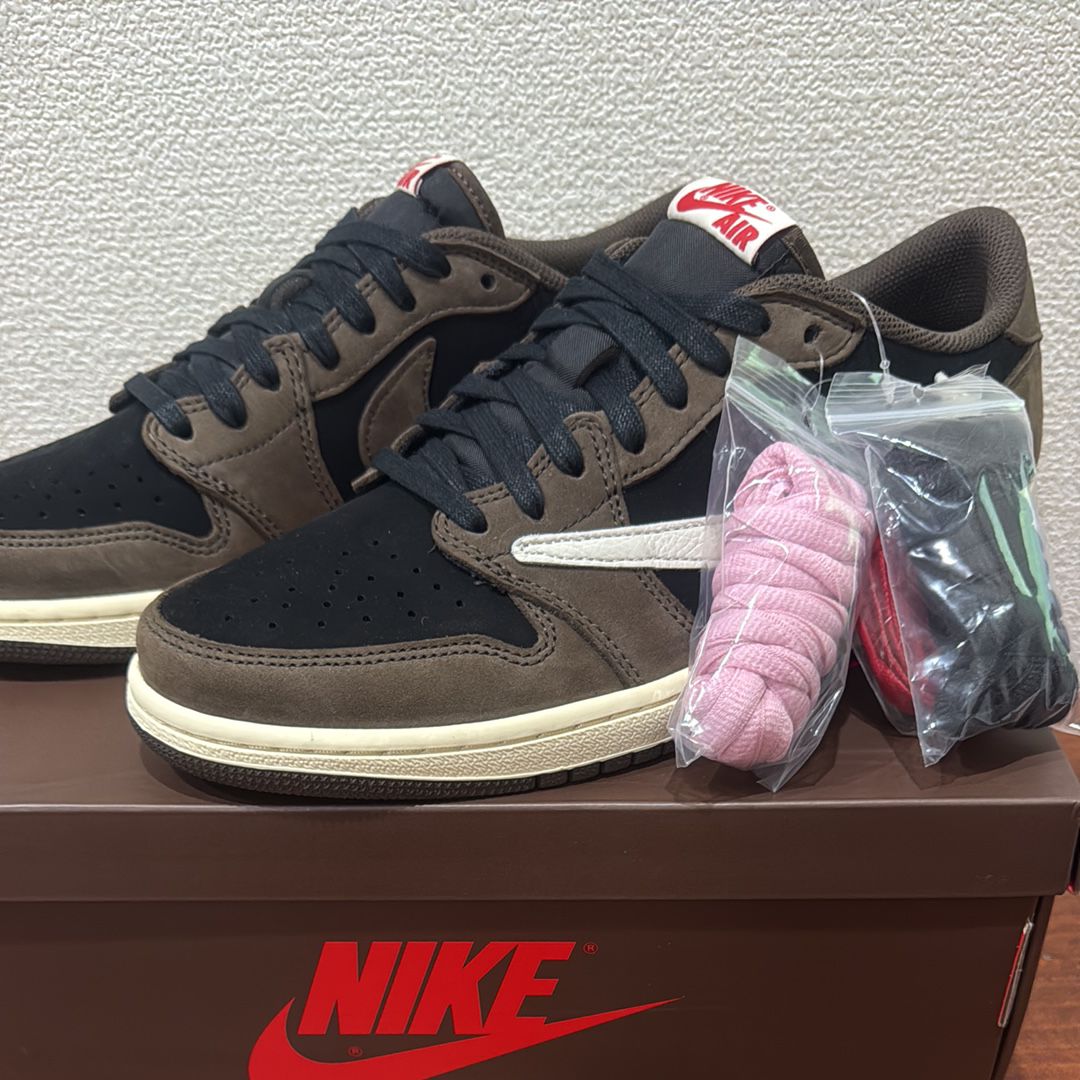 Travis Scott × Nike Air Jordan 1 Low OG SP-T  "Black/Dark Mocha"