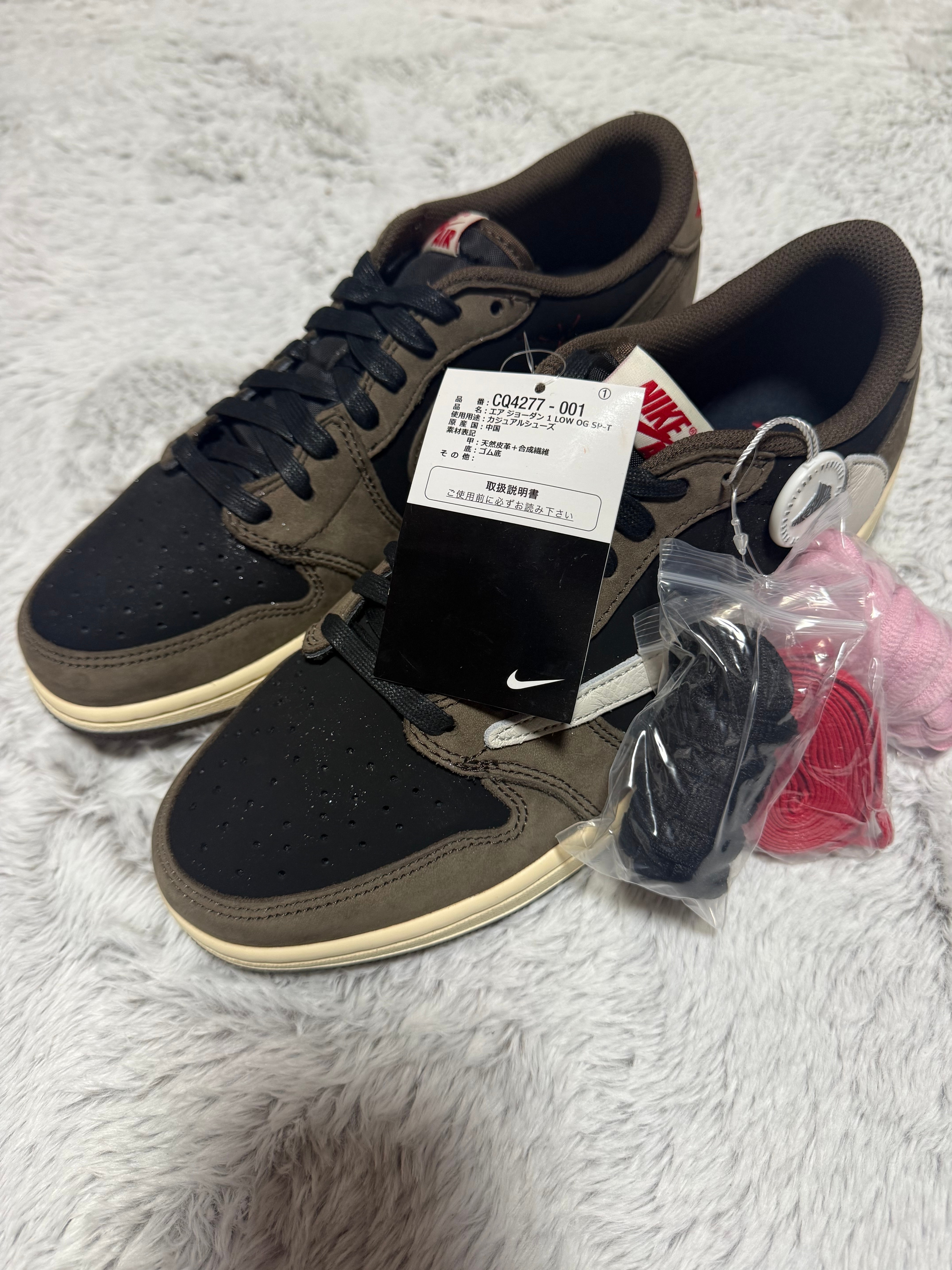 トラヴィススコット×ナイキ エアジョーダン1 ロー OG SP-T 