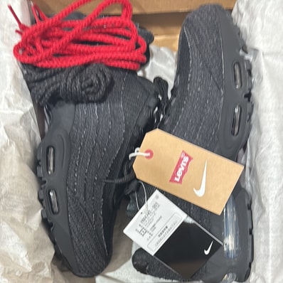 Levi's × Nike Air Max 95 OG "Denim Black"
