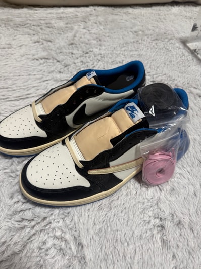 Travis Scott × fragment design × Nike Air Jordan 1 Low OG SP "Military Blue"