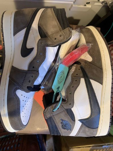 Travis Scott × Nike Air Jordan 1 Retro High OG TS SP "Sail/Dark Mocha"
