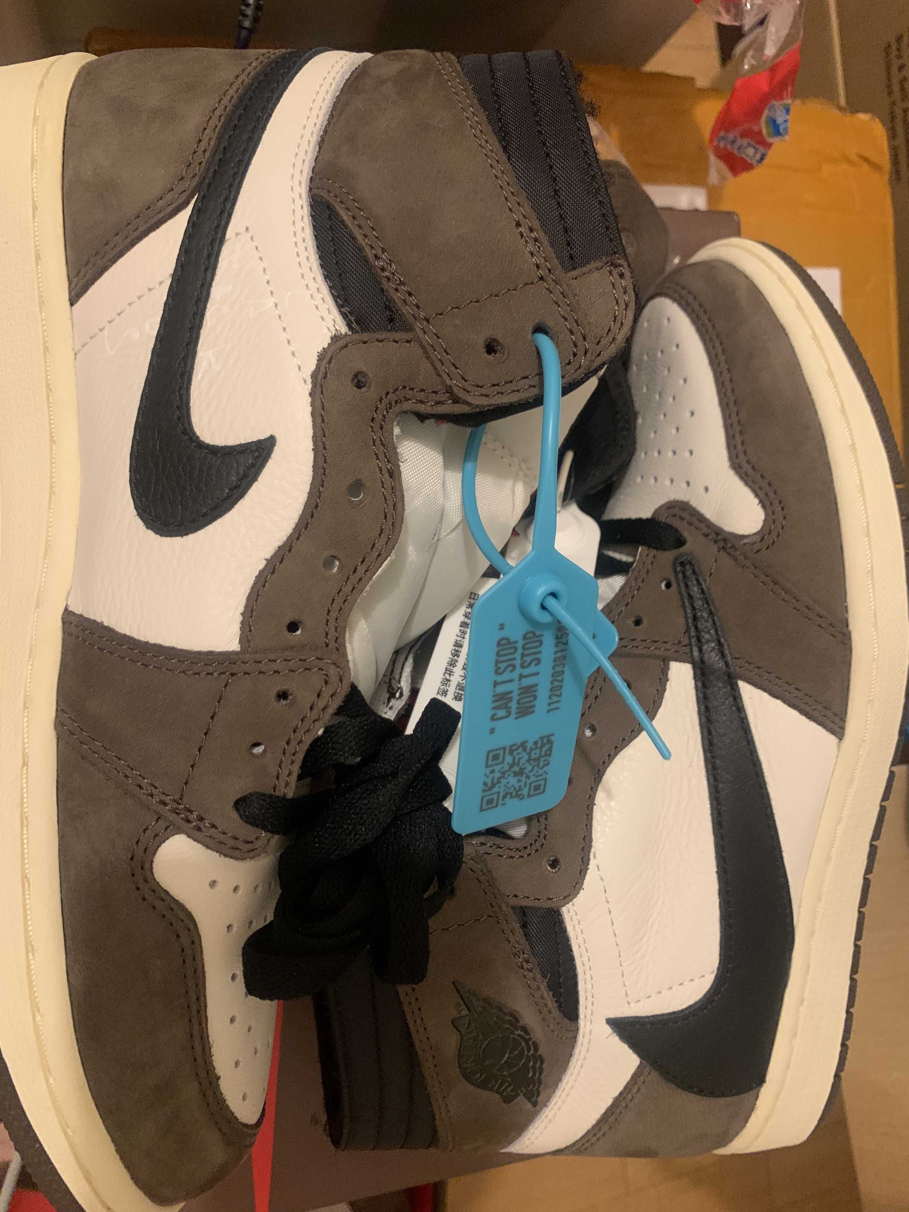Travis Scott × Nike Air Jordan 1 Retro High OG TS SP "Sail/Dark Mocha"