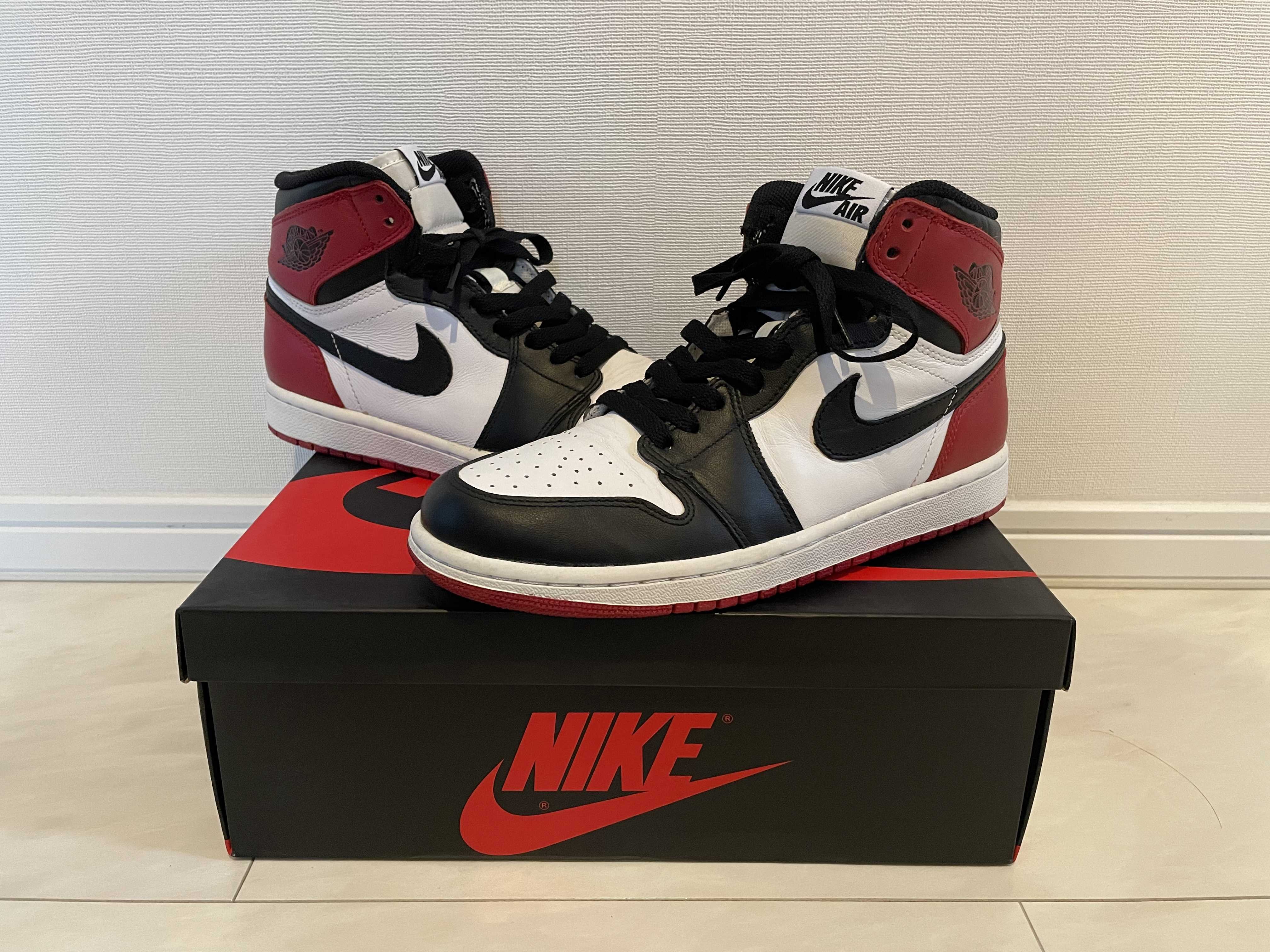 Nike Air Jordan 1 Retro High OG "Black Toe" (2013)