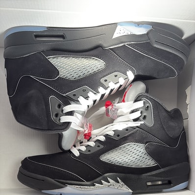 Nike Air Jordan 5 Retro OG "Black Metallic Reimagined"