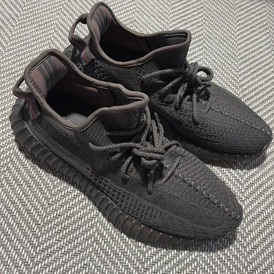 adidas YEEZY Boost 350 V2 "Black"
