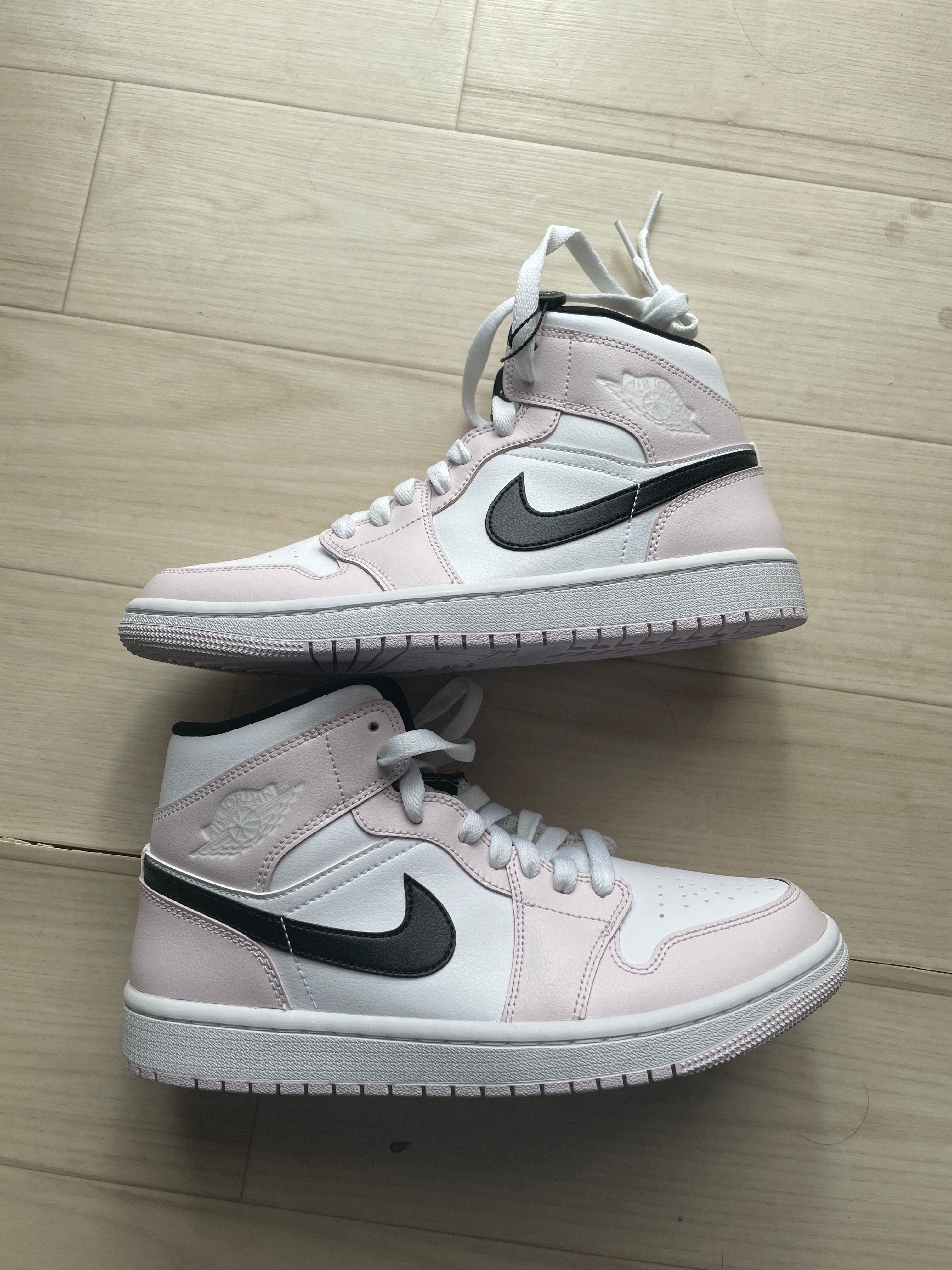 Nike Women's Air Jordan 1 Mid "Light Violet/White/Black"