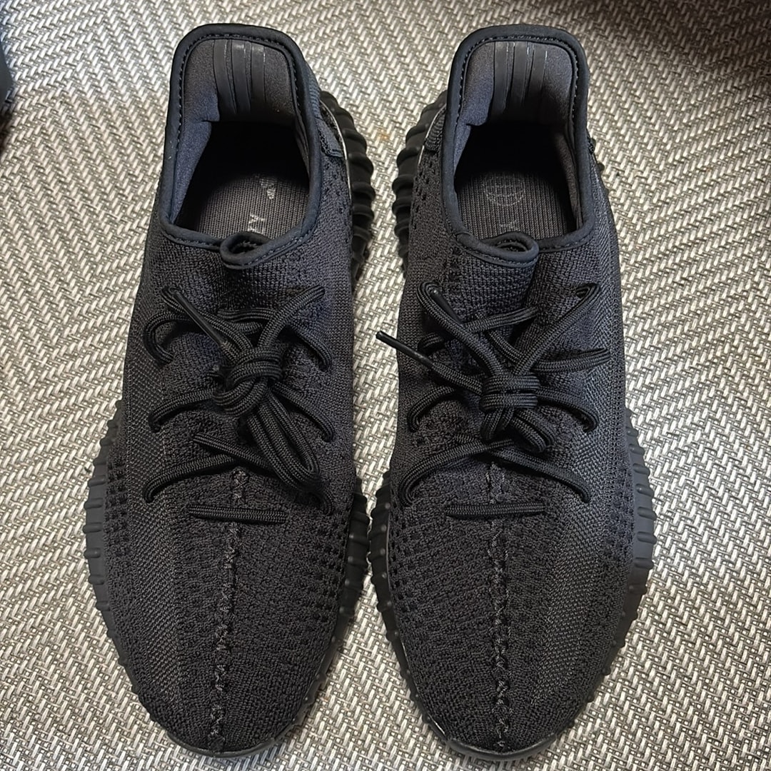 adidas YEEZY Boost 350V2 "Onyx"