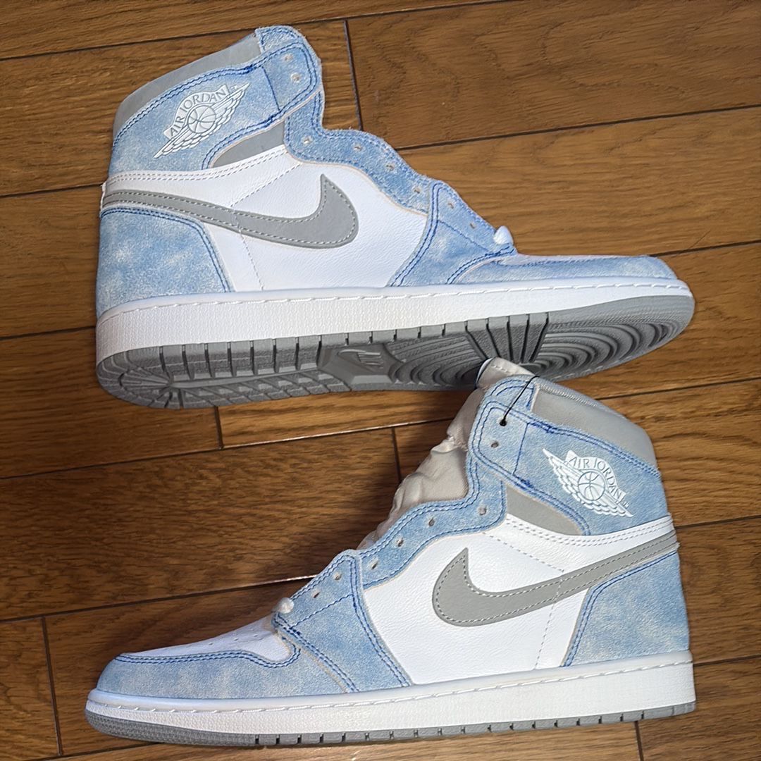 Nike Air Jordan 1 High OG "Hyper Royal"