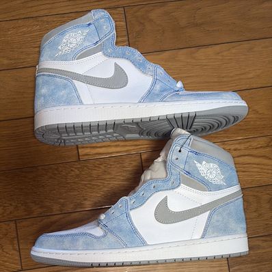 Nike Air Jordan 1 High OG "Hyper Royal"