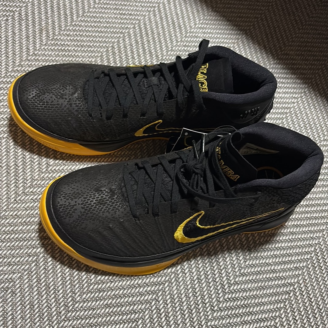 Nike Kobe A.D. Mid Lakers "Black Mamba"