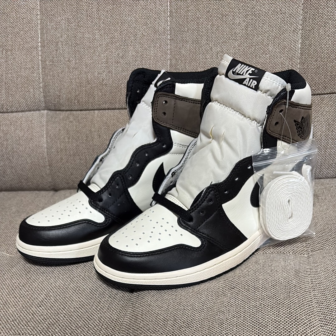 Nike Air Jordan 1 High OG "Sail/Dark Mocha/Black"
