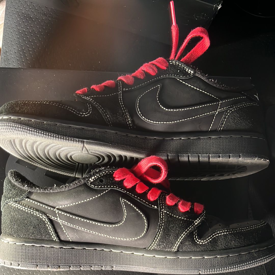 Travis Scott × Nike Air Jordan 1 Low OG SP "Black Phantom"